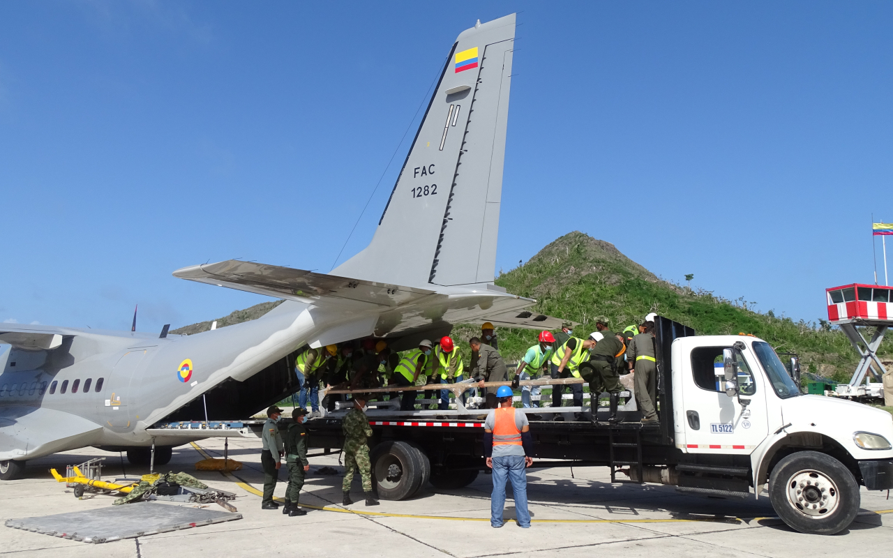 Fuerza Aérea transportó planta desalinizadora hacia Providencia
