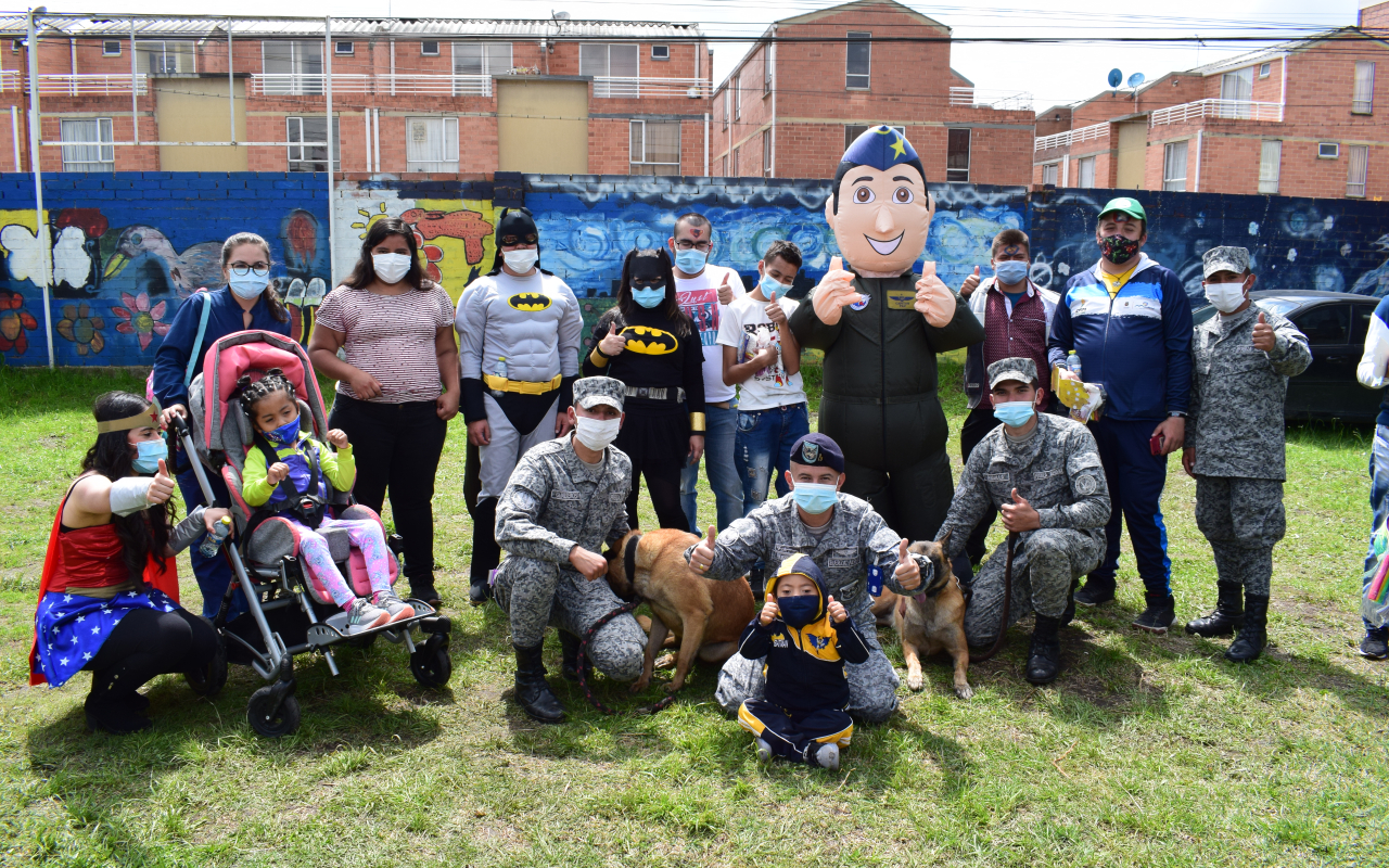 Fuerza Aérea Colombiana apoya niños discapacitados en Madrid, Cundinamarca