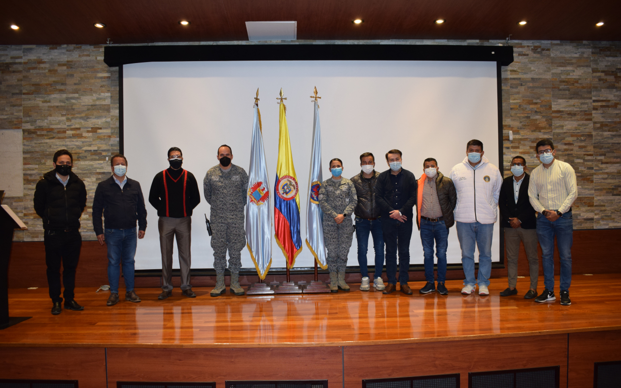 De la mano con los líderes de Madrid, CAMAN establece estrategias para la comunidad