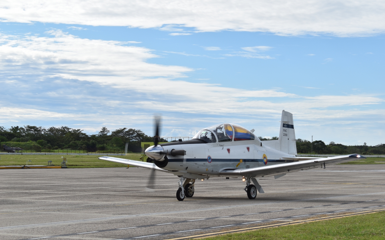 Nuevos aviones para el entrenamiento de pilotos en formación recibe la Fuerza Aérea Colombiana