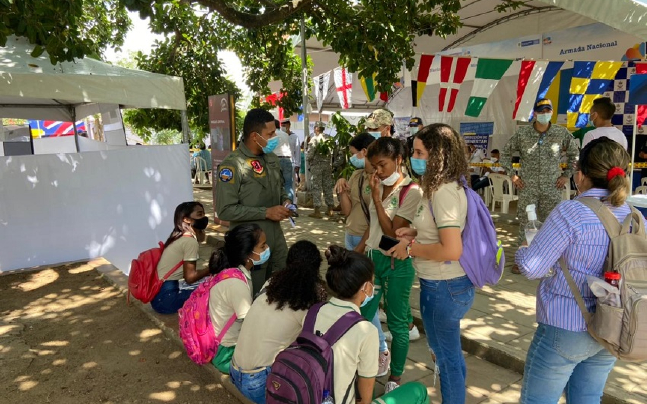 La Fuerza Aérea participó en la Feria 'Acércate'
