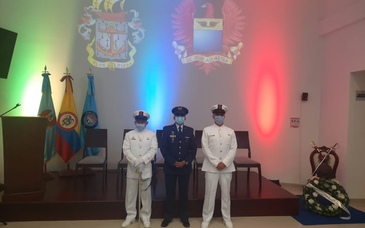 En el Comando Aéreo de Combate No. 6 se realizó una ceremonia militar, presidida por el señor coronel Jorge Iván Pantoja Mora, comandante del Comando Aéreo de Combate No. 6, con el fin de ascender a dos suboficiales orgánicos de esta Unidad y a 2 suboficiales de la Armada Nacional quienes alcanzaron los grados inmediatamente superiores.