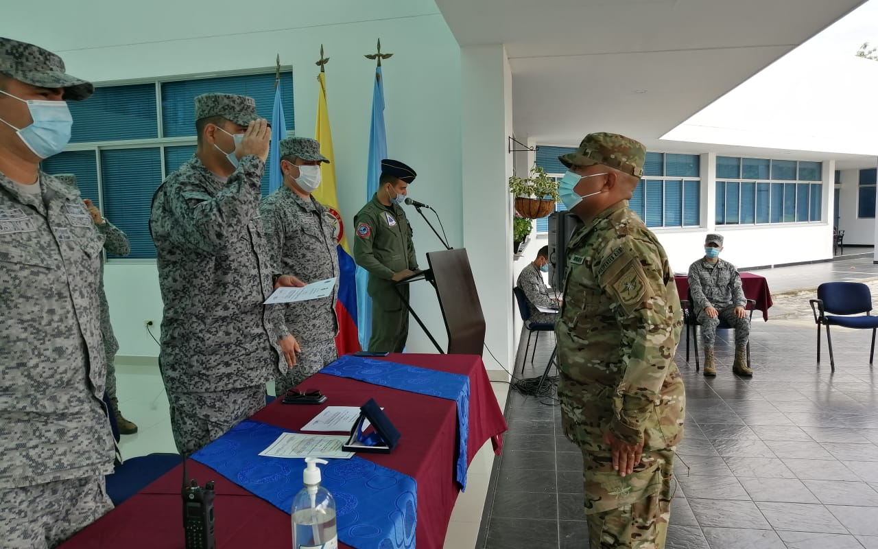 Alumnos internacionales son capacitados en Defensa Aérea  