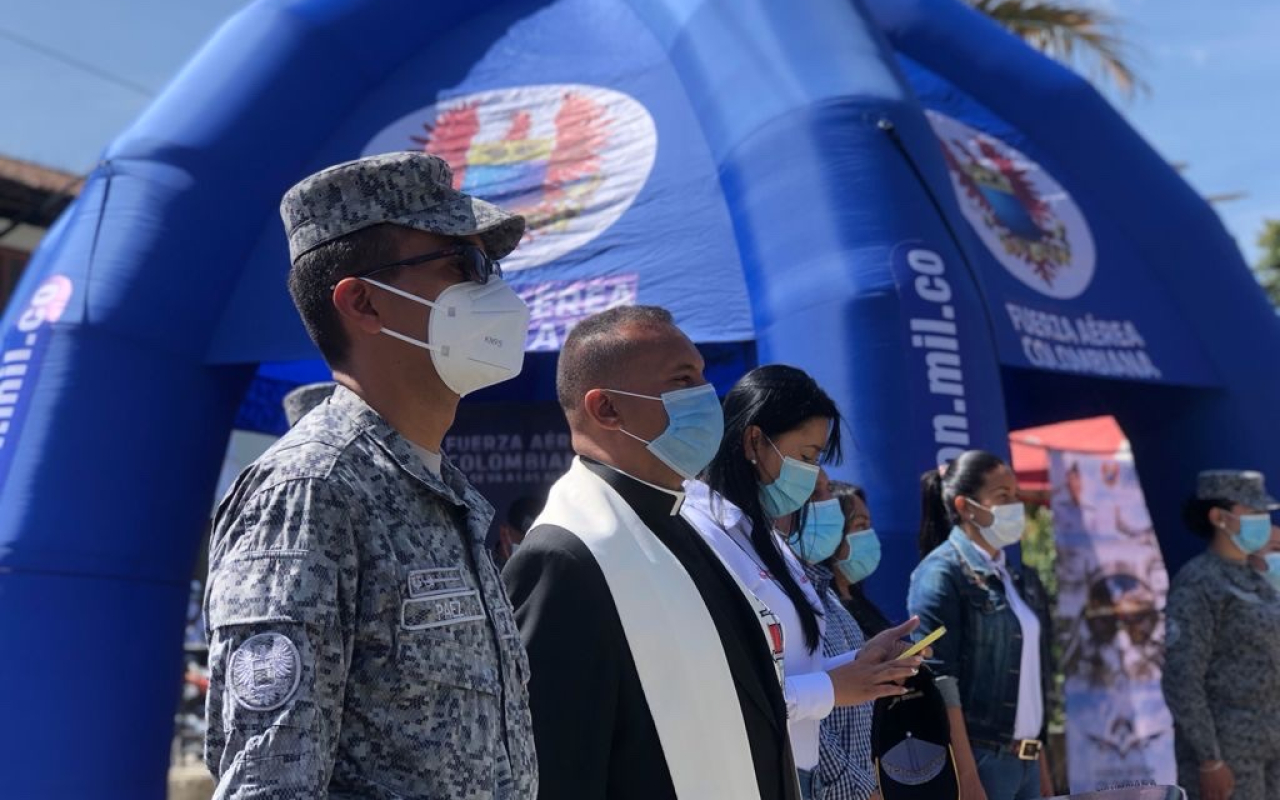 Beneficiados más de 800 habitantes del municipio de Zipacón con Jornada de Apoyo al Desarrollo