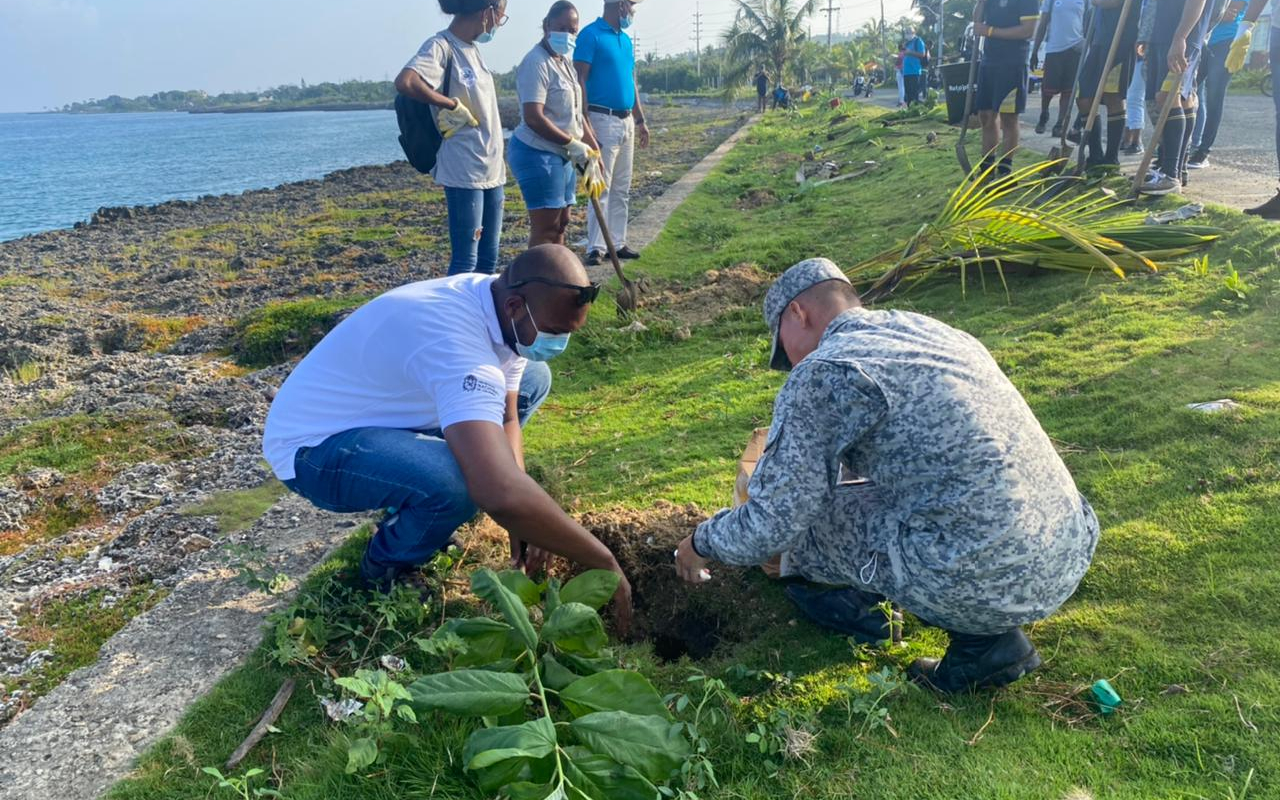 El Grupo Aéreo del Caribe comprometido con el medio ambiente