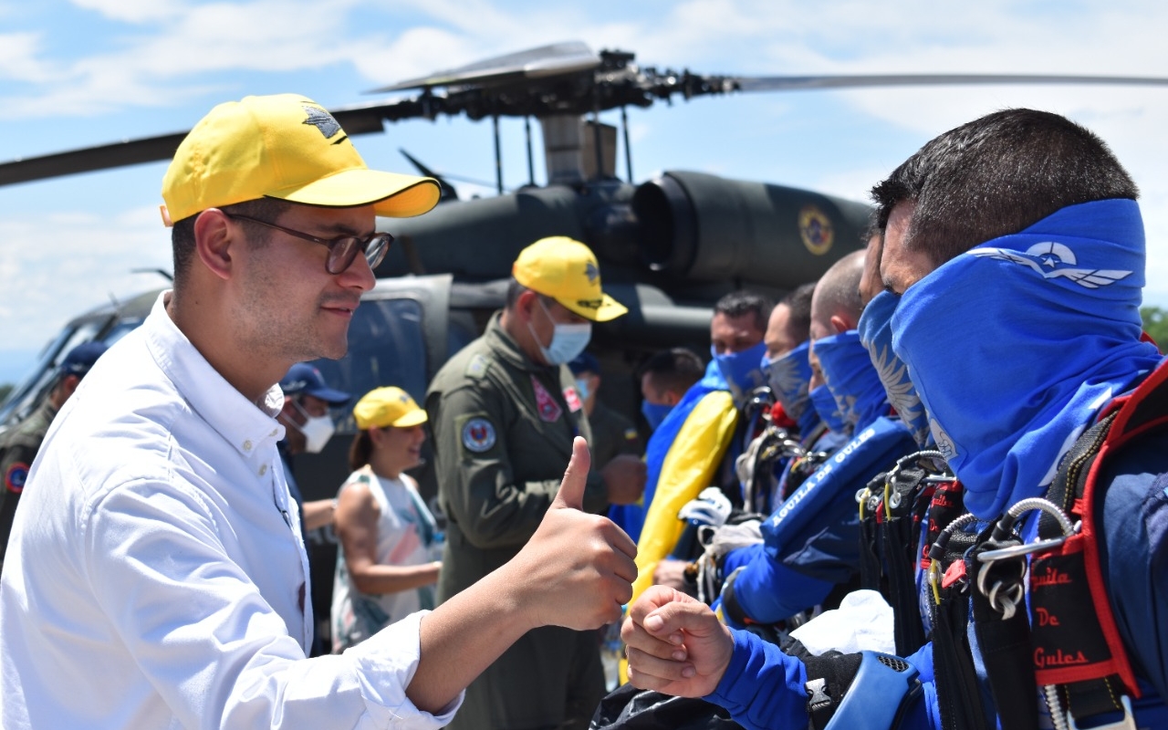 Ministerio de Defensa Nacional visita el Comando Aéreo de Combate No. 1