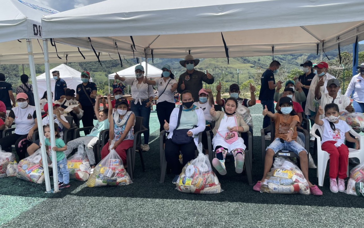 Fuerza Aérea apoya programa para personas en condición de discapacidad en  Chámeza, Casanare