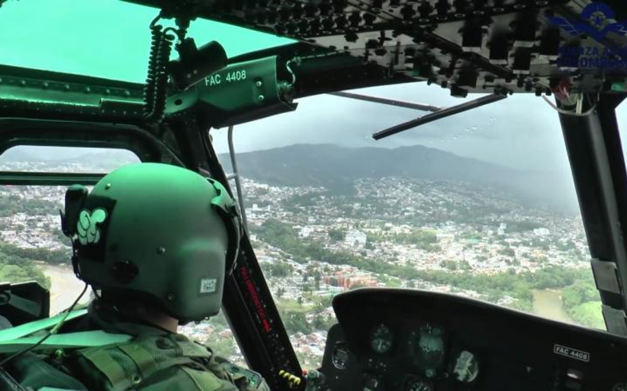 El Comando Aéreo de Combate No.6 de su Fuerza Aérea Colombiana realiza continuamente patrullajes en las áreas aledañas de la unidad militar y poblaciones cercanas del municipio de Solano con el fin de brindar seguridad a los ciudadanos.