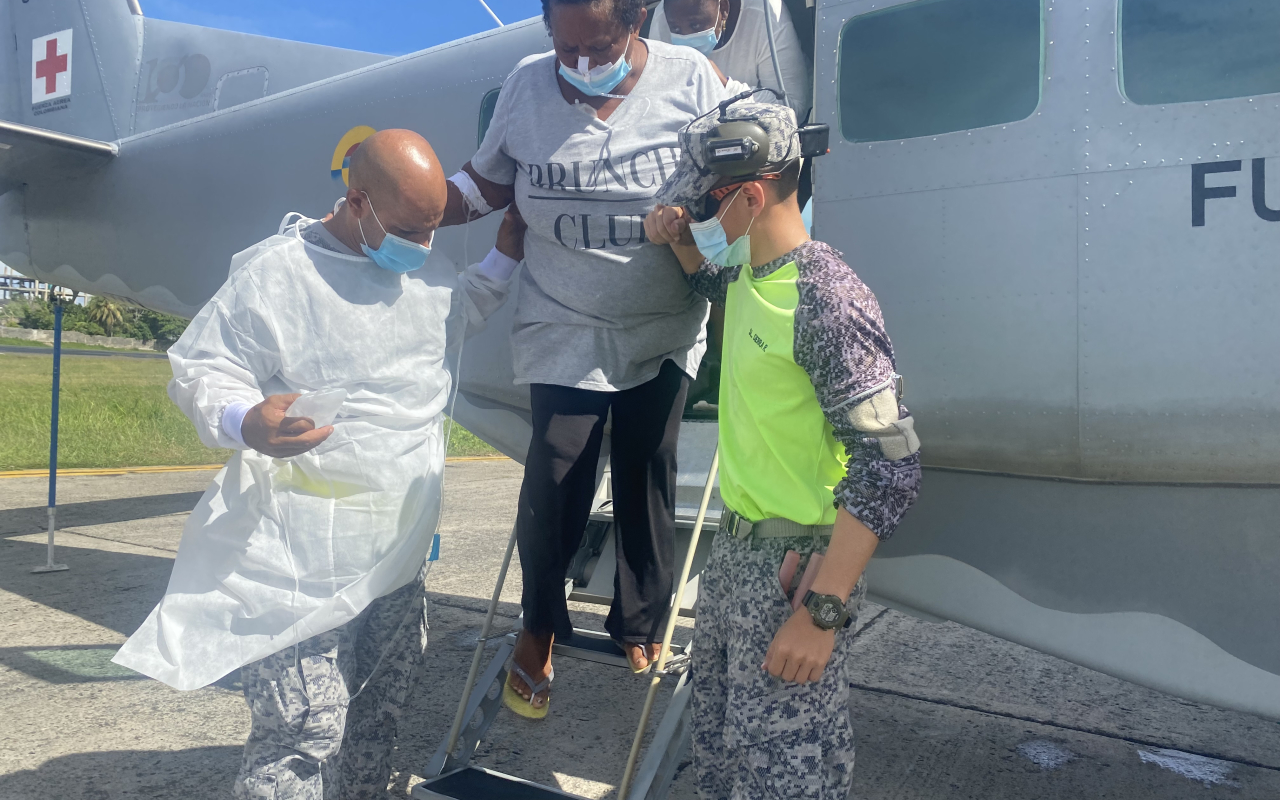 Una vez más su Fuerza Aérea Colombiana realiza traslado aeromédico desde Providencia