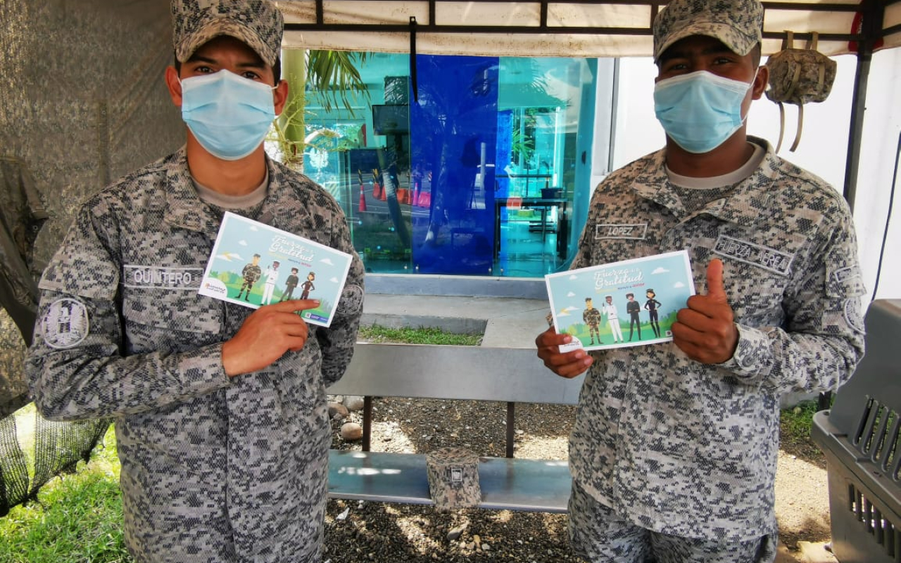 Soldados del Comando Aéreo de Combate No 1 recibieron el “Correo de la Gratitud”