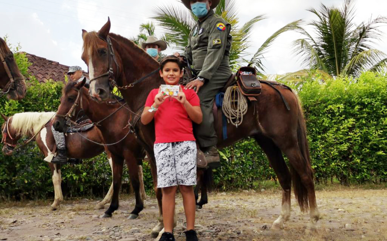 Más de cinco mil sonrisas dejó la 'Operación Navidad' de su Fuerza Aérea en el Meta