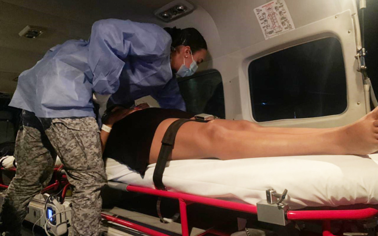 Oportuno traslado aeromédico de mujer en estado crítico en La Macarena 
