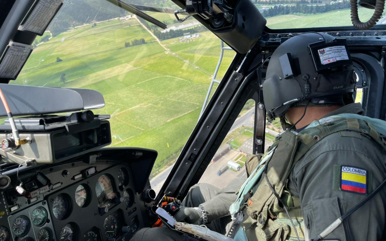 Aeronaves de su Fuerza Aérea Colombiana custodian la Sabana de Occidente 