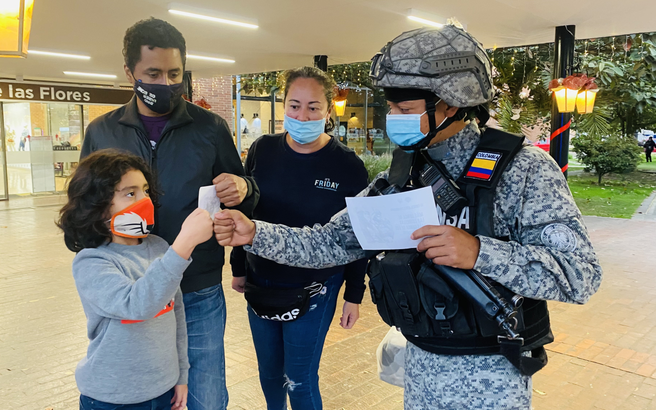 Patrullas y puestos de control son realizados por el Comando Aéreo de Mantenimiento en el puente de Reyes