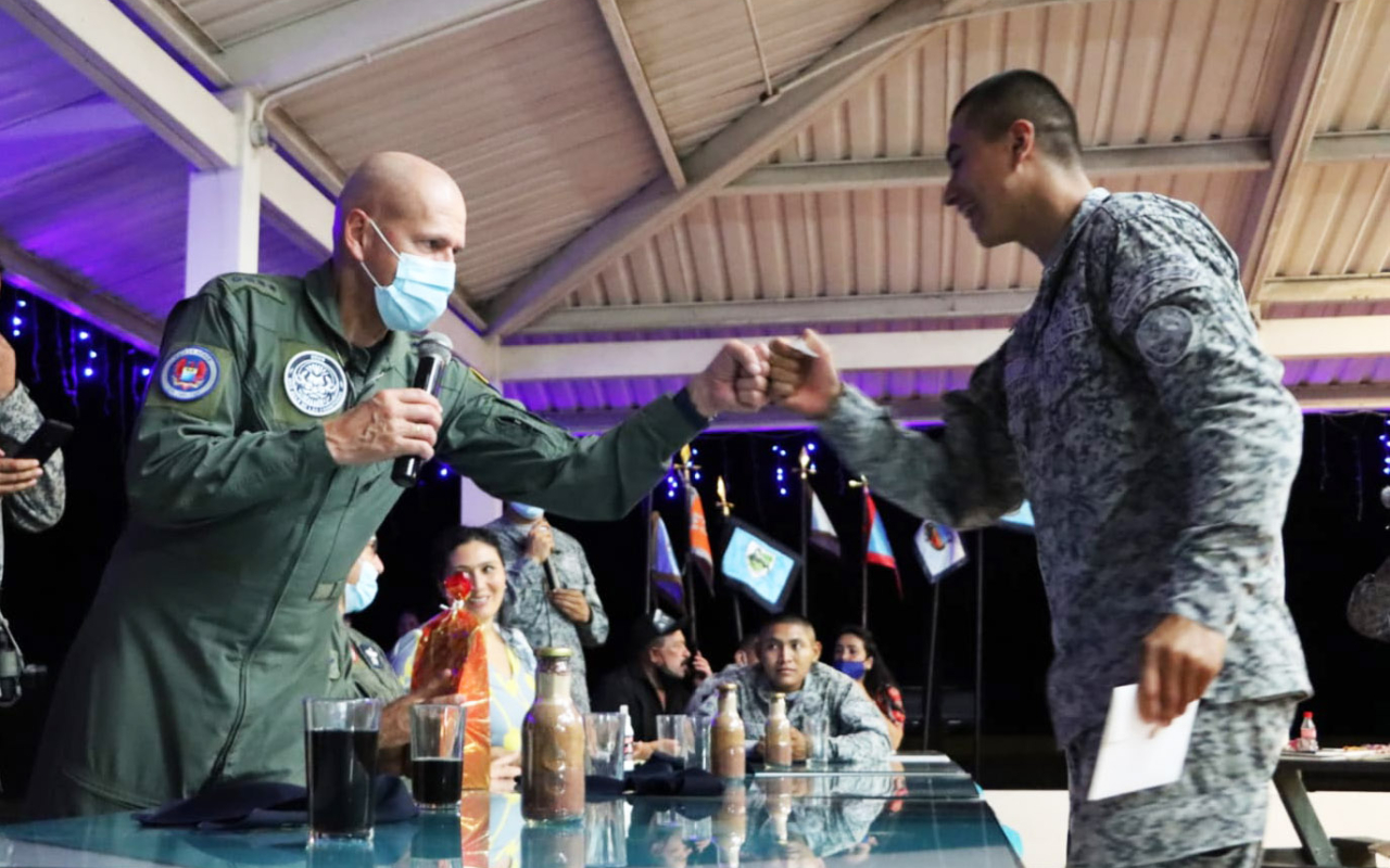 Una inesperada visita a los soldados en el Vichada 