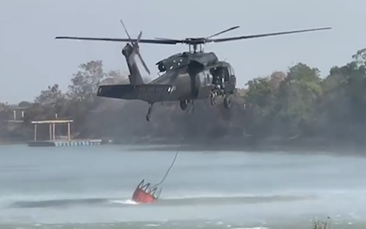 Incendio forestal en el Meta es controlado por su Fuerza Aérea Colombiana