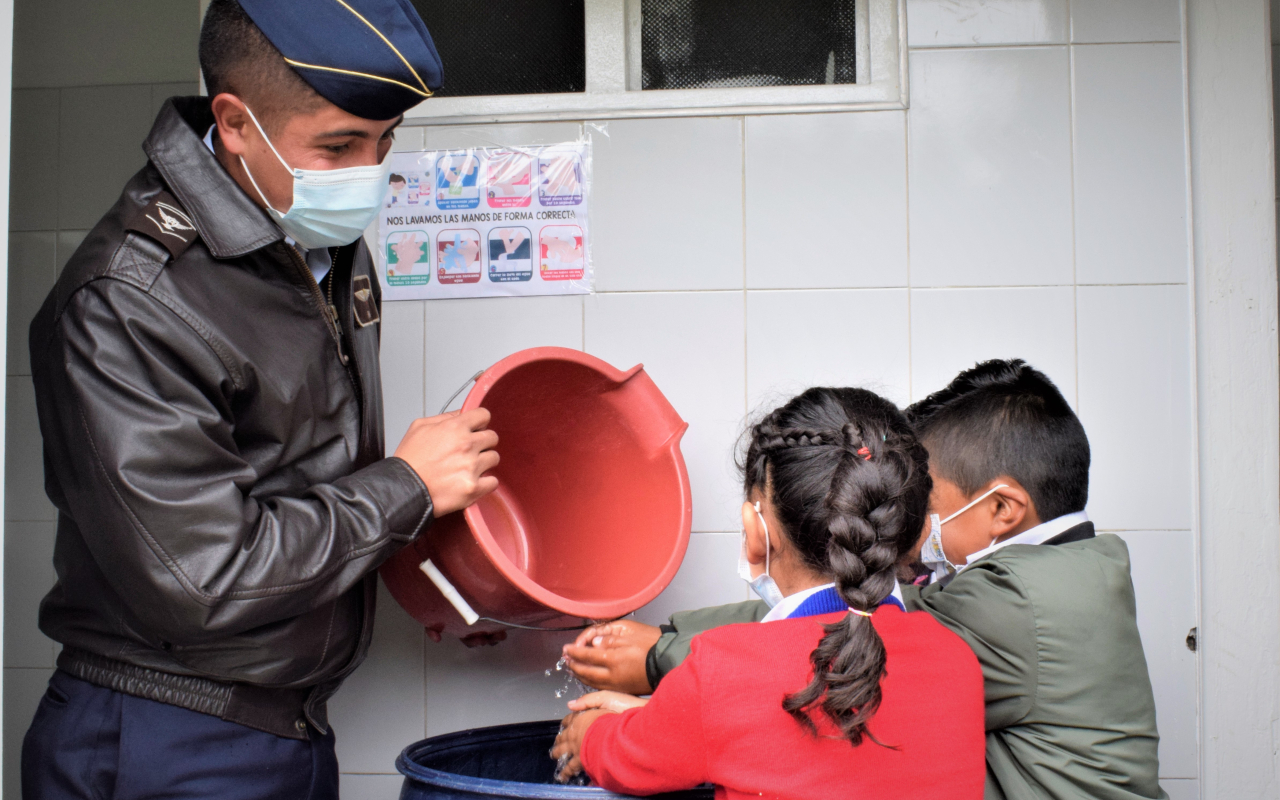 Habitantes de la vereda El Corzo reciben agua potable