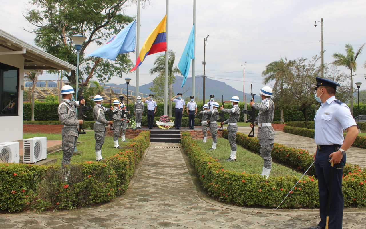 Grupo Aéreo del Casanare conmemora el Día en Memoria y Solidaridad por las Victimas del Conflicto Armado 