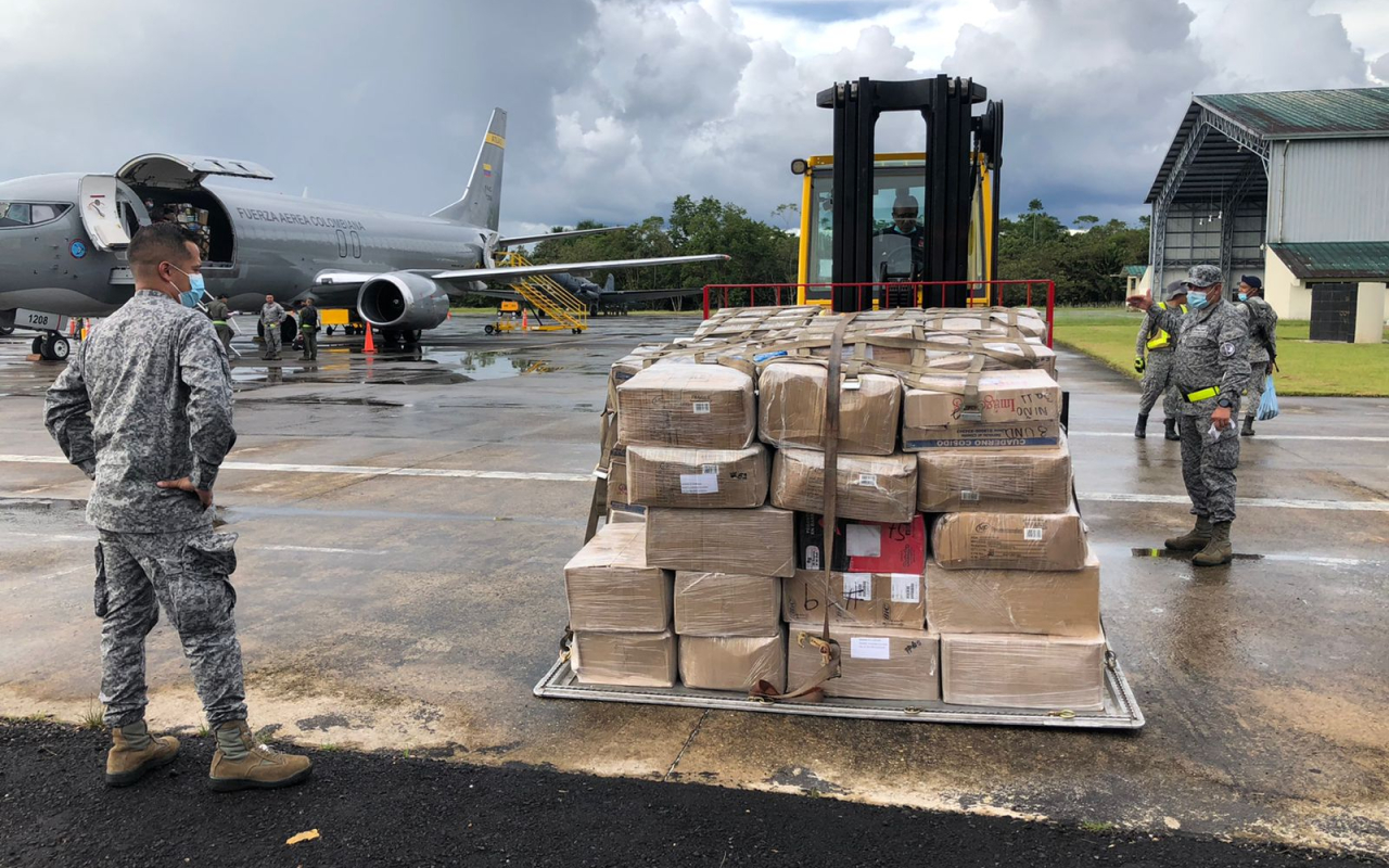 Mil 700 kits escolares para la niñez del Amazonas 