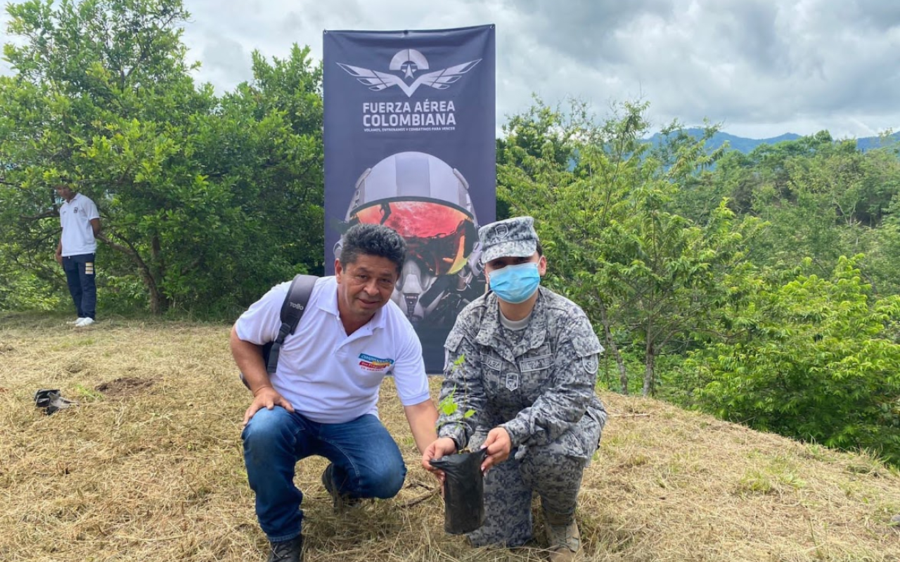 Jornada de siembra de árboles enlucirá reserva ecoturística en Puerto Salgar
