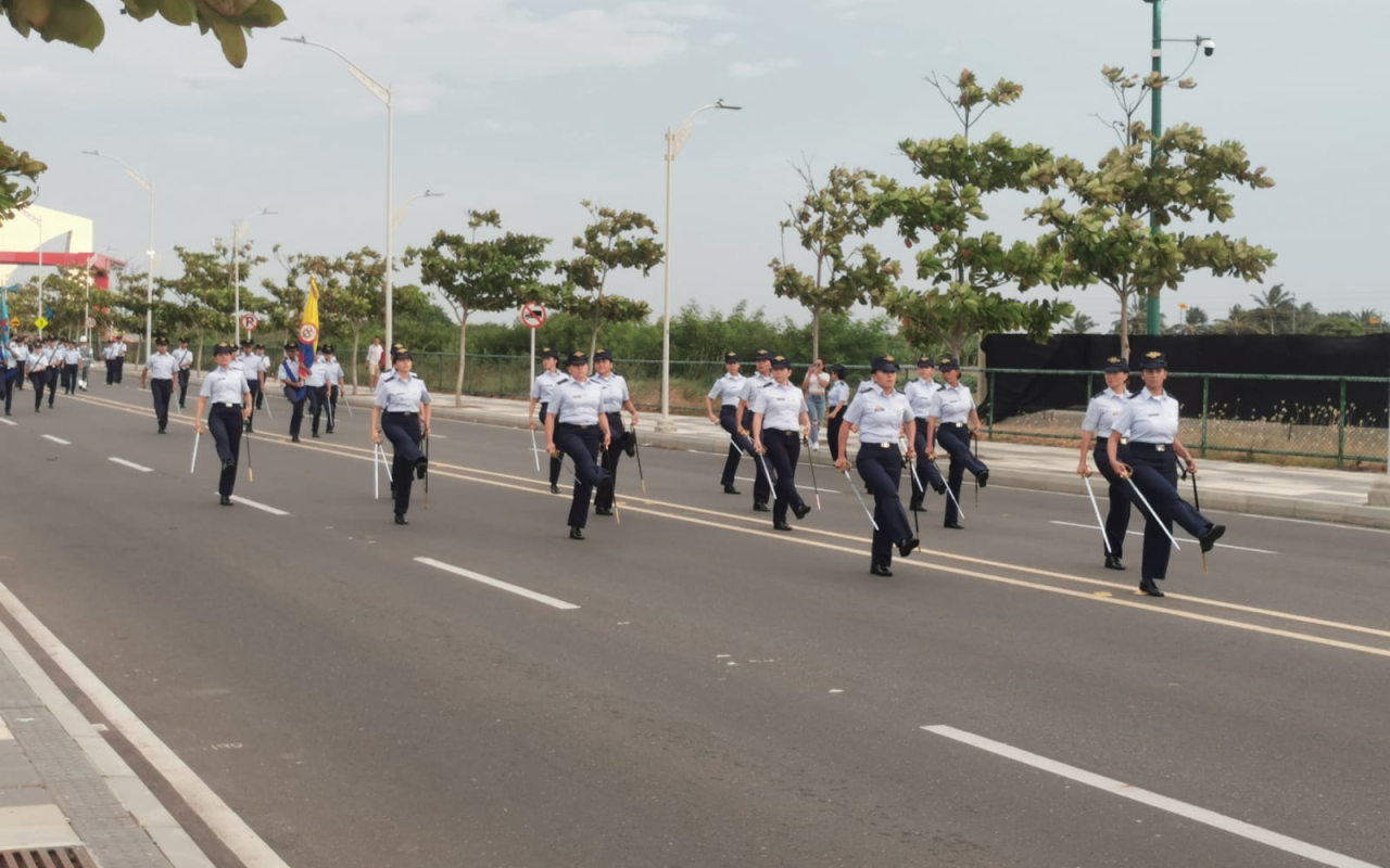 Barranquilla se engalanó con el desfile del 20 de julio
