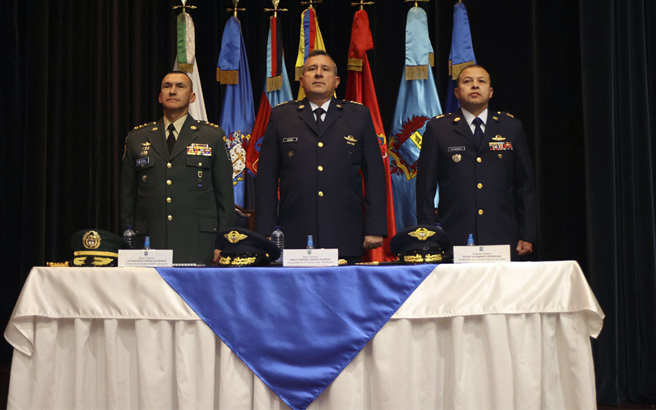 Cátedra Colombia con el señor Comandante de la Fuerza Aérea Colombiana