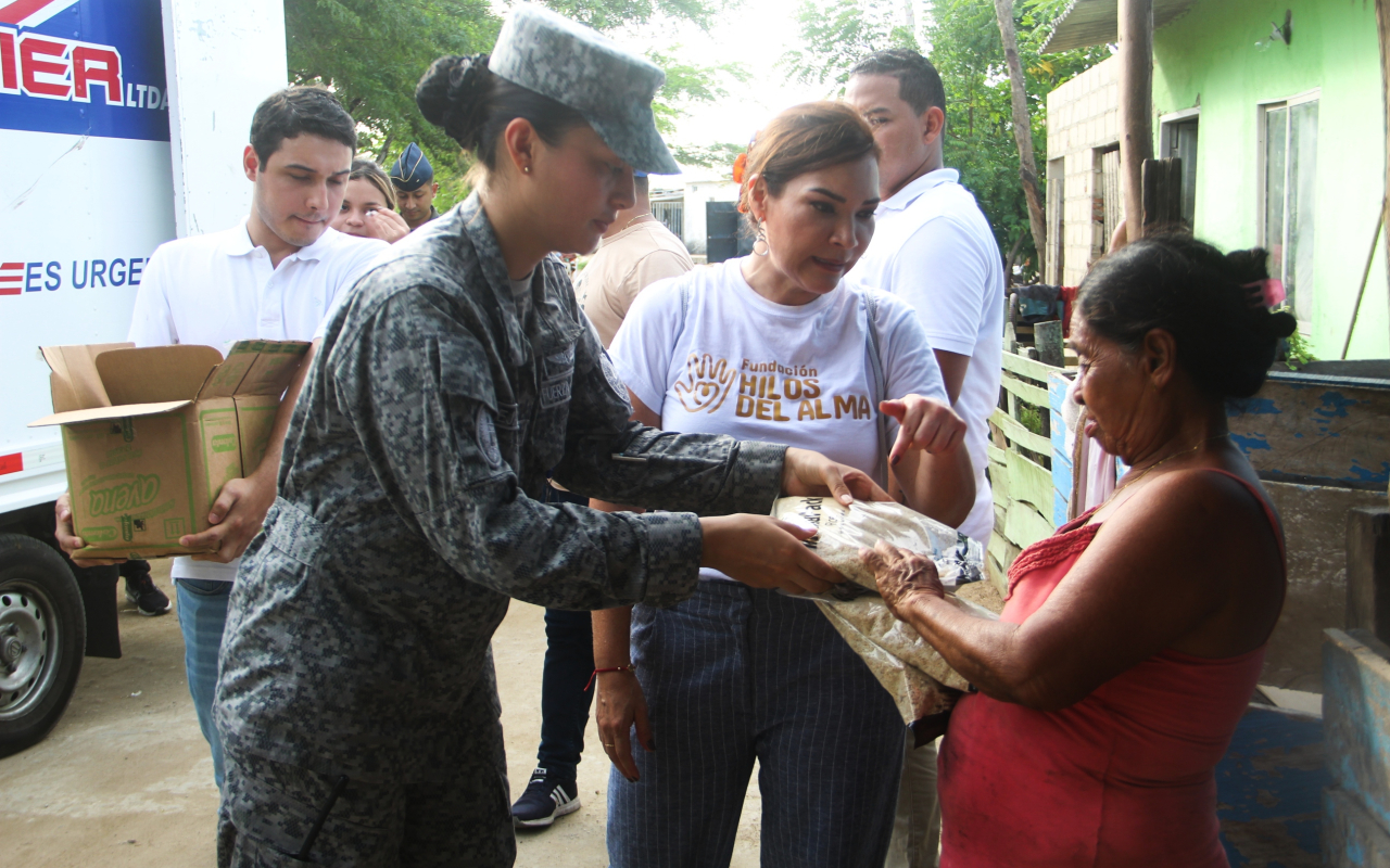 Alimentos y ayudas llegaron para la vereda el Espinal
