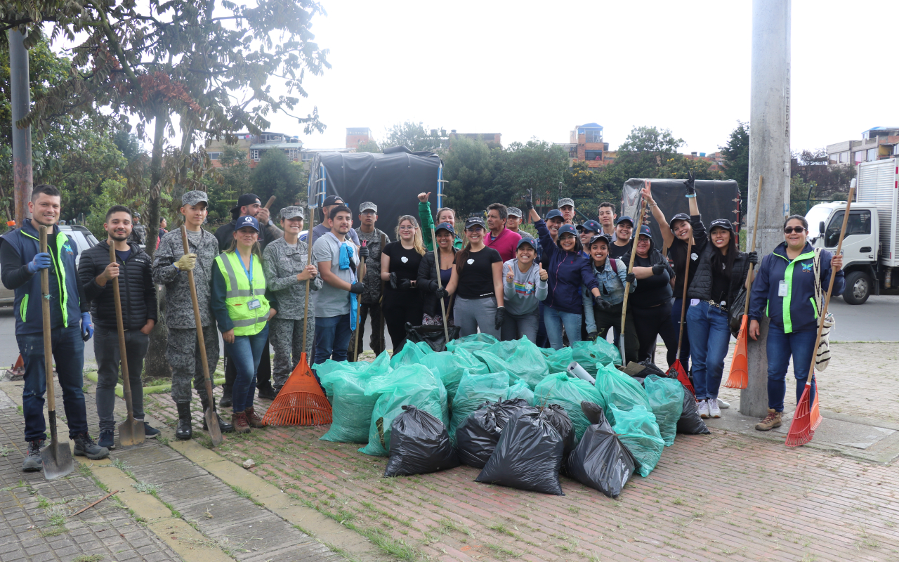 Jornada de limpieza y embellecimiento es llevado a cabo por su Fuerza Aérea