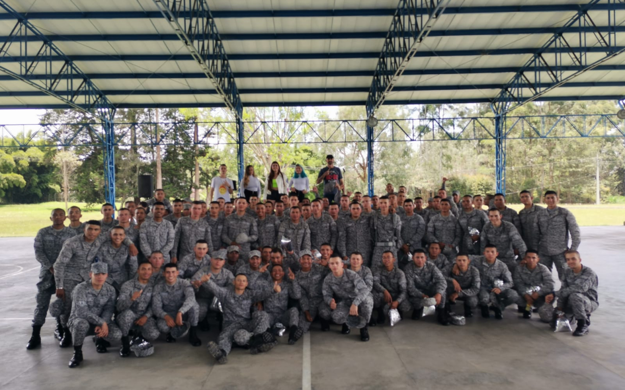 Como gesto de gratitud, se realizó jornada lúdica para los soldados del CACOM 5