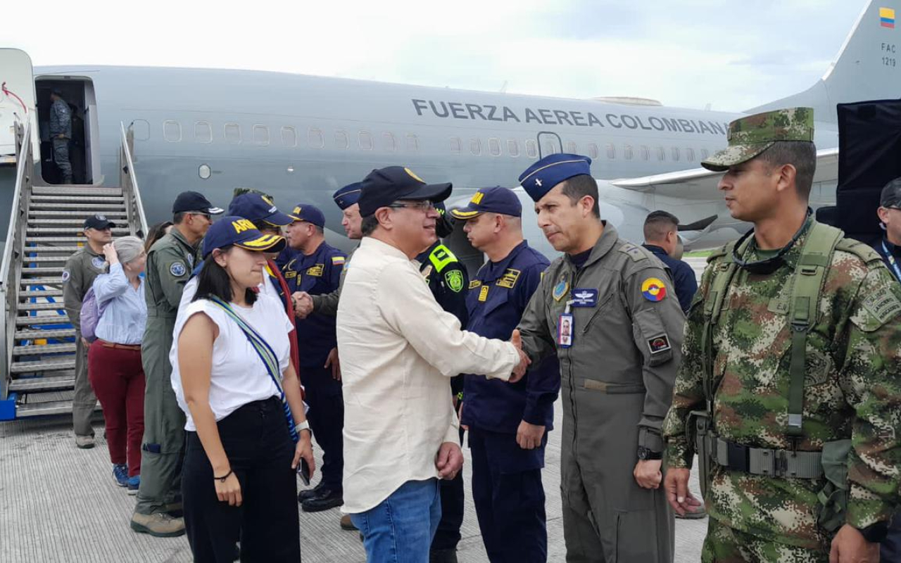 Presidente de la República Gustavo Petro hace presencia en San Andrés tras el paso del huracán Julia 