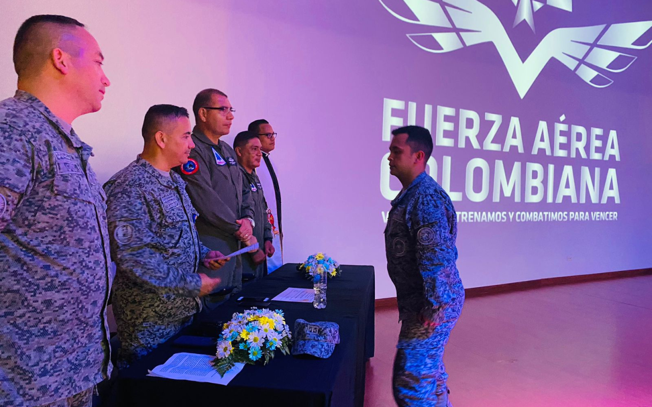 Con ceremonia militar, el Comando Aéreo de Combate No.1, resalta la labor de la especialidad de Defensa Aérea y Antimisil