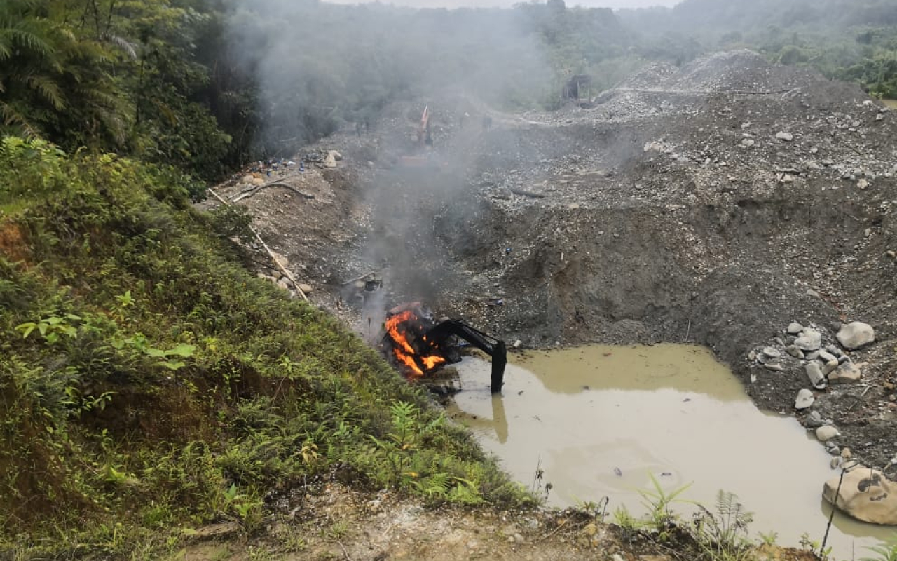 Maquinaria para la explotación ilegal de minerales fue inutilizada en Buenaventura