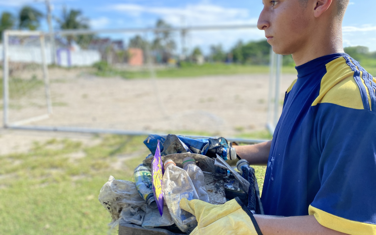 Jornada de embellecimiento y limpieza de manglar en San Andrés Isla 