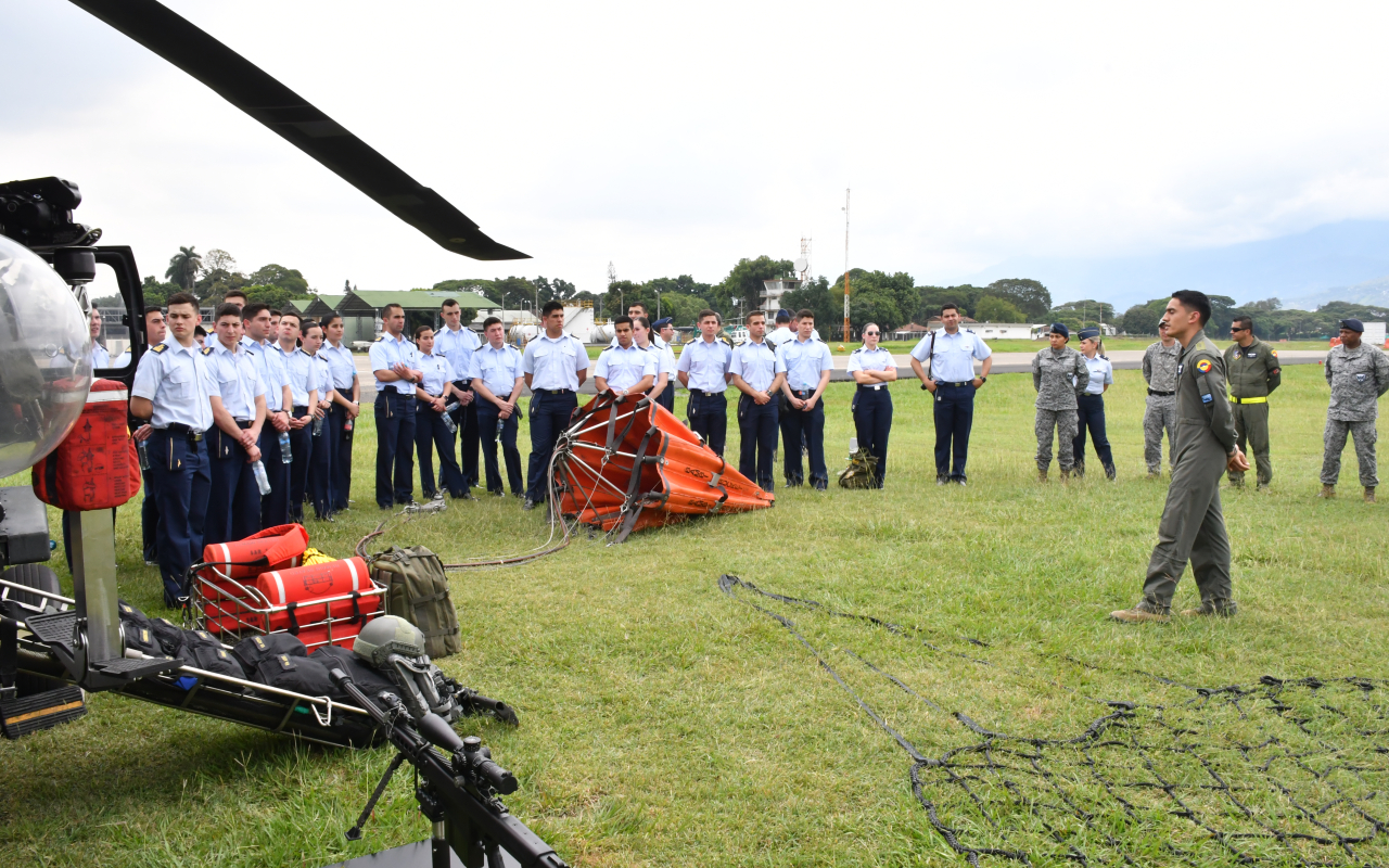 Fuerza Aérea Chilena conoció las capacidades del Comando Aéreo de Combate No.7