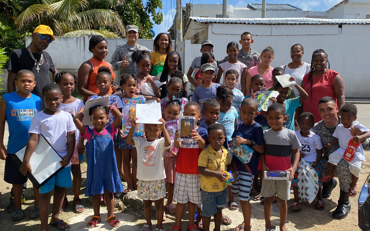 Niños de la Isla de San Andrés, recibieron regalos en época decembrina