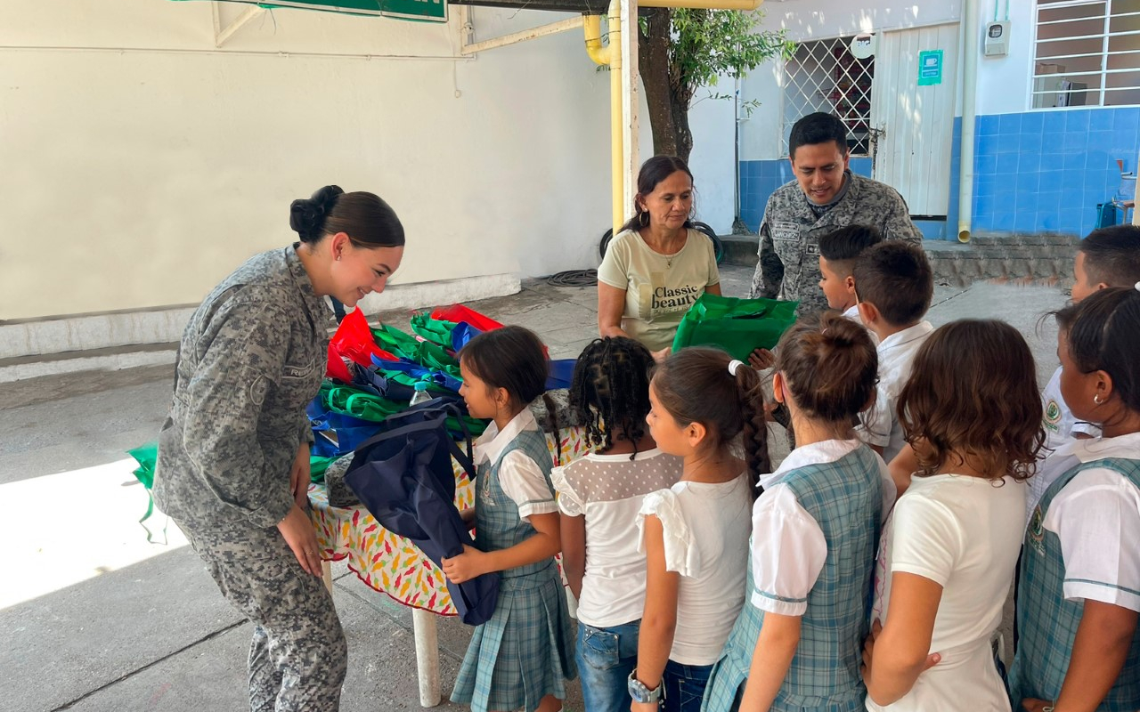 La educación se lleva a las alturas en Girardot, Cundinamarca