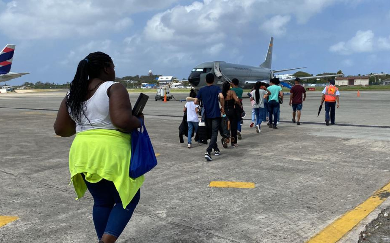Vuelo humanitario beneficia a jóvenes universitarios de la Isla de San Andrés