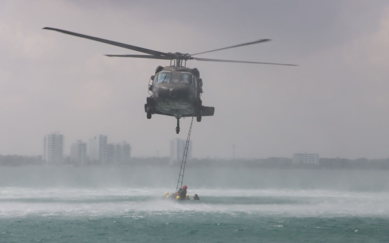 Poseidón 2023, un ejercicio de entrenamiento en aguas abiertas para salvar vidas