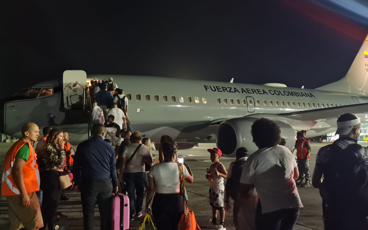 125 personas movilizadas por la Fuerza Aérea desde San Andrés Isla