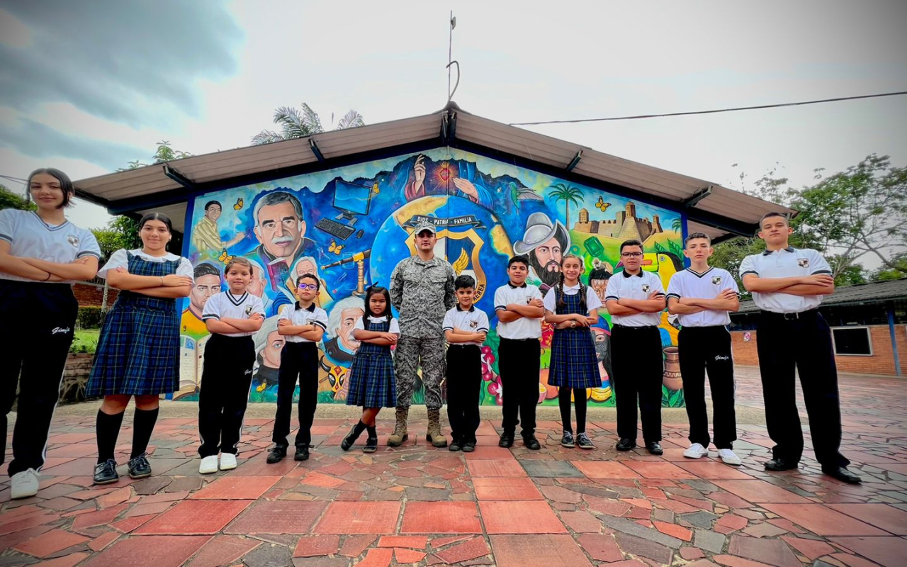 Gimnasio Militar Luis F. Pinto de la Fuerza Aérea Colombiana: un ejemplo de excelencia