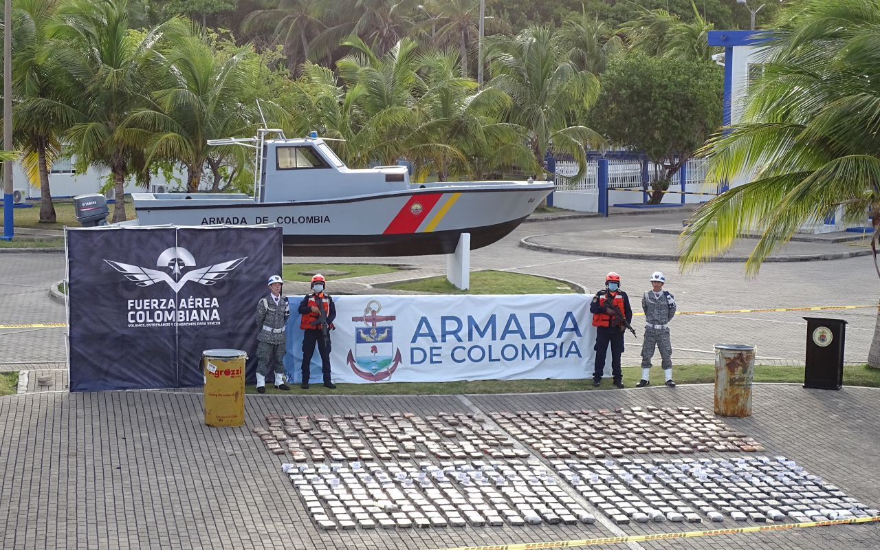 Inmovilizada motonave con cargamento de estupefacientes en San Andrés