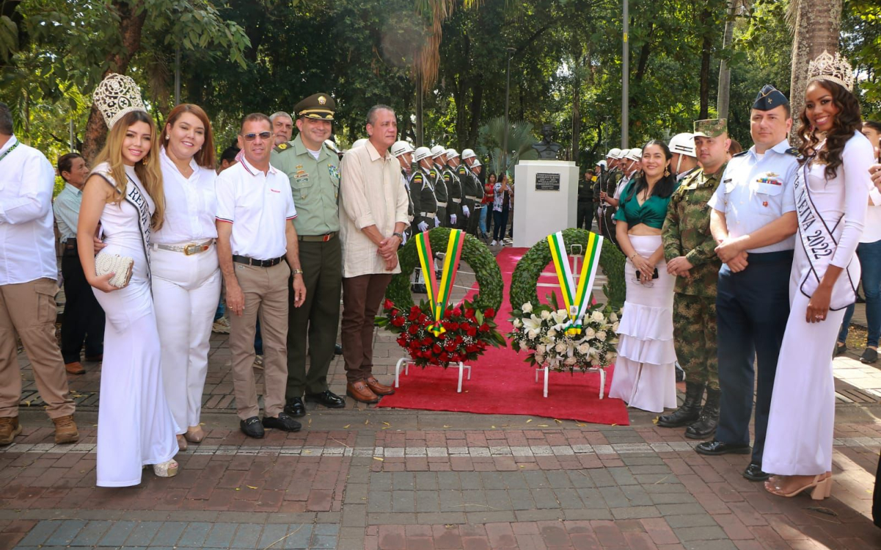 Con desfile militar se conmemoró el aniversario 411 de la ciudad de Neiva