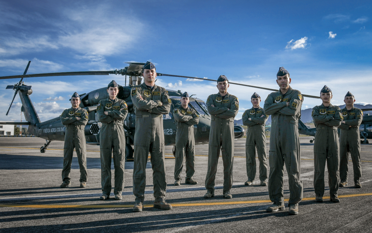 Equipo acrobático Arpía 51 de la Fuerza Aérea impresionará en la Feria Aeronáutica 2023
