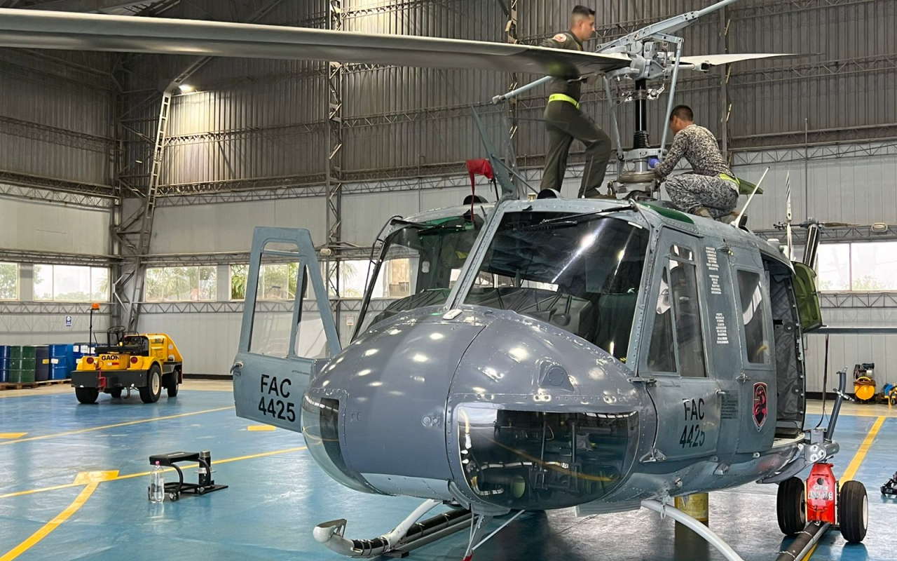 Mantenimientos rigurosos en las aeronaves de la Fuerza Aérea garantizan la protección del Oriente Colombiano 