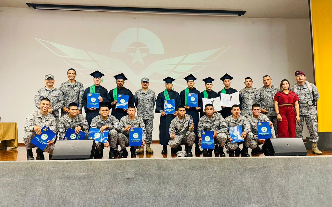 Durante su servicio Militar, soldados culminan el bachillerato en el centro del país