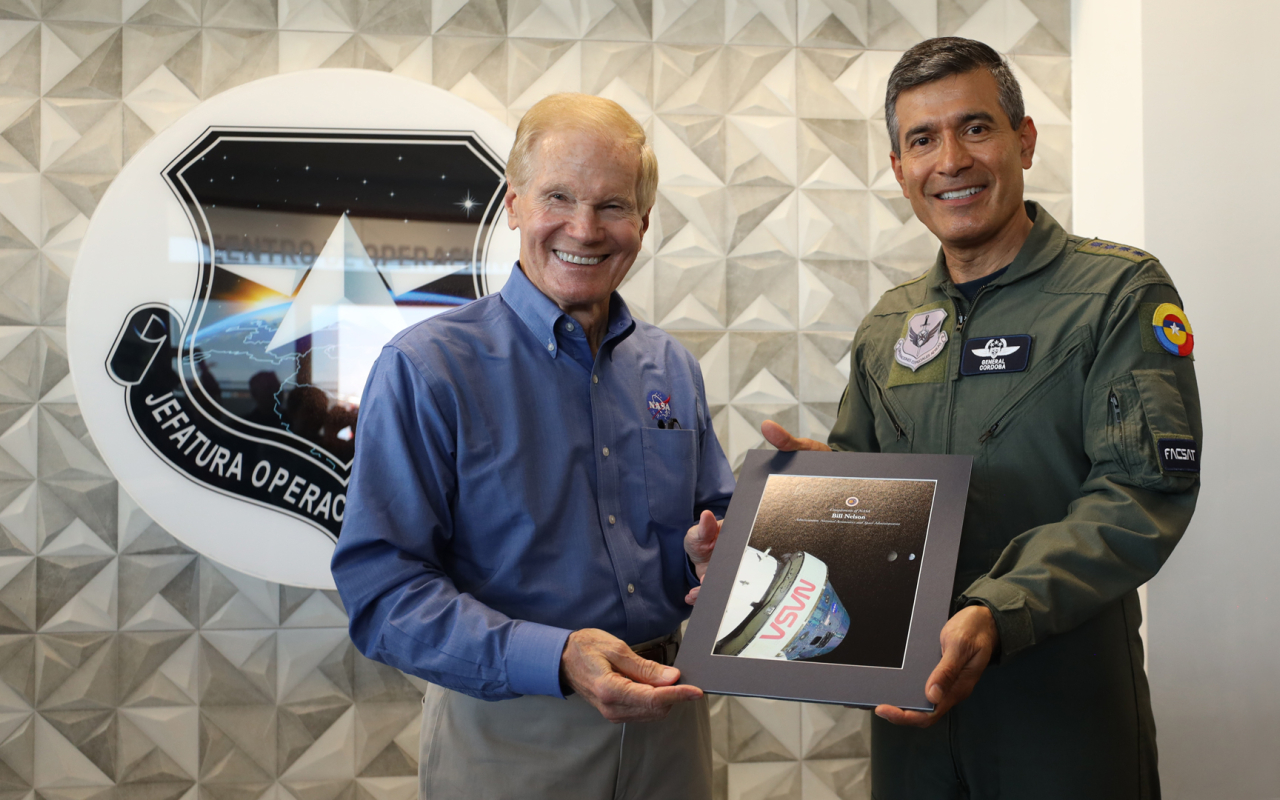 Programa Espacial Colombiano fue presentado al Director de la NASA y a la Comandante del Comando Sur de los EE.UU