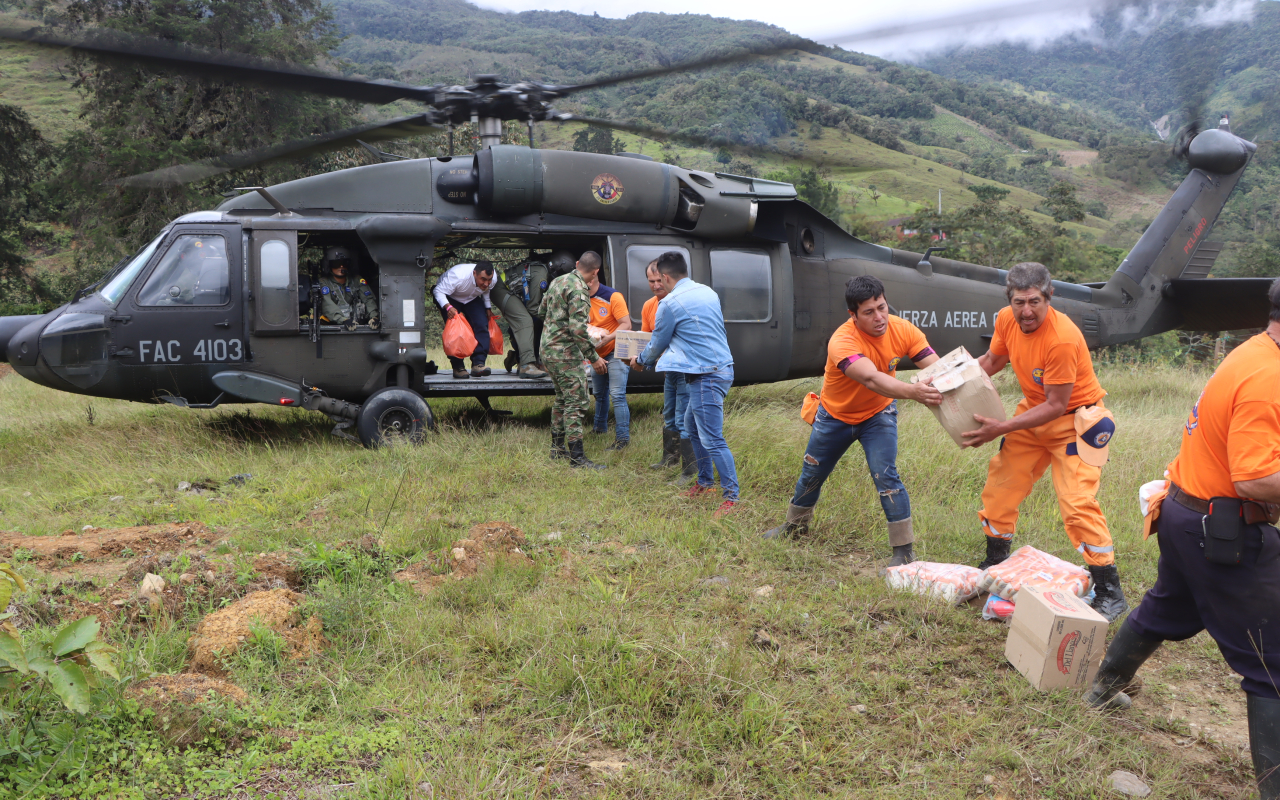 Continúa el transporte humanitario a El Calvario, Meta