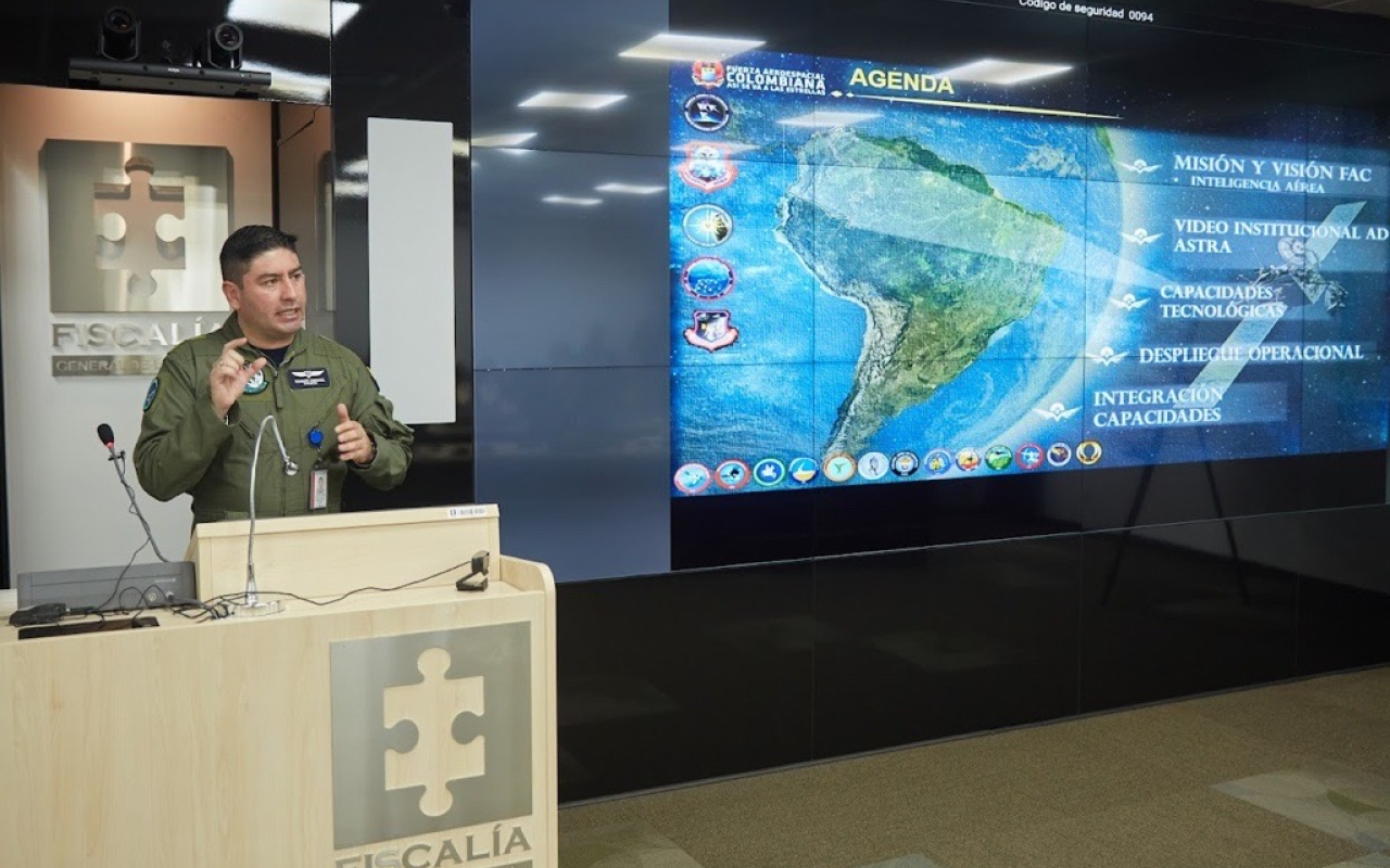 Capacidades de Inteligencia de la Fuerza Aeroespacial Colombiana fortalecerán las operaciones interinstitucionales con la Fiscalía General de la Nación