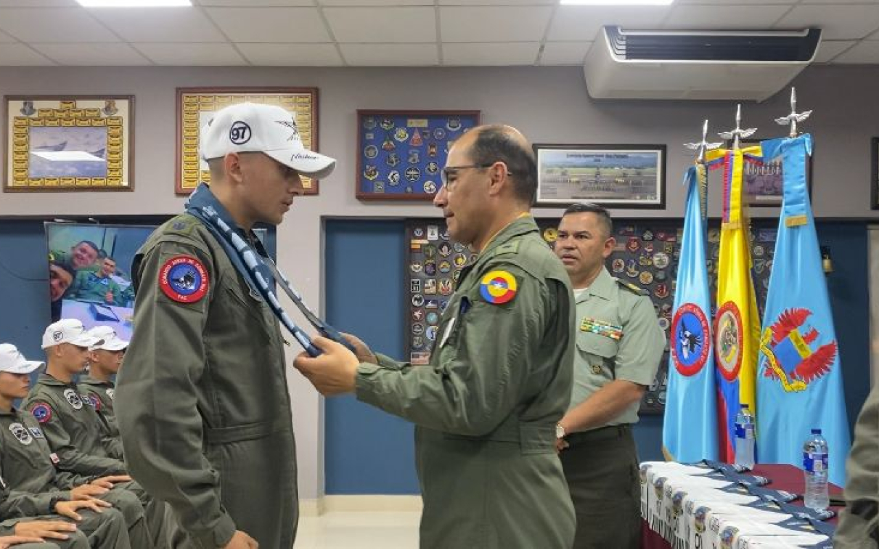 Cadetes llegan a la fase de vuelo con el Equipo Cessna -172 Skyhawk