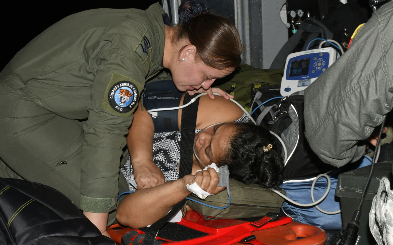 Traslado aeromedico humanitario a dos pacientes, es realizado en Caquetá por su Fuerza Aeroespacial Colombiana